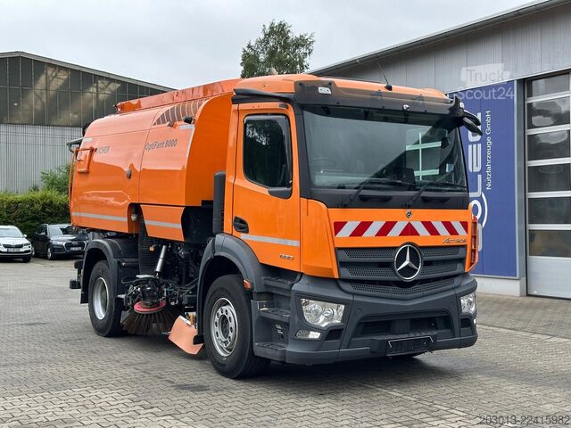 Kadunlakaisukone MERCEDES-BENZ ACTROS 1830 4x2 Kehrmaschine BUCHER OPTIFANT8000