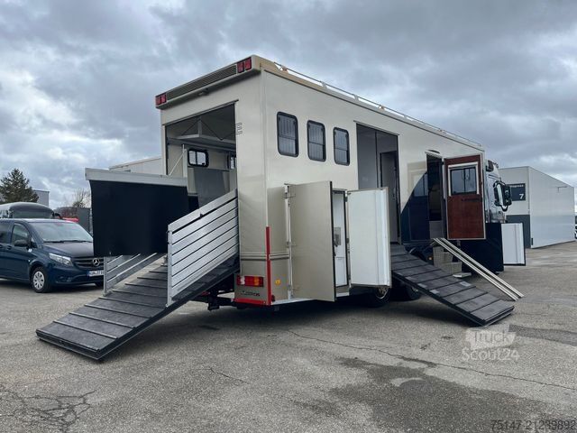 Cattle truck MERCEDES-BENZ 2541 L 6x2 Actros 4 Pferde 2 Wohnungen Popout JL