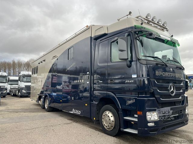 Cattle truck MERCEDES-BENZ 2541 L 6x2 Actros 4 Pferde 2 Wohnungen Popout JL