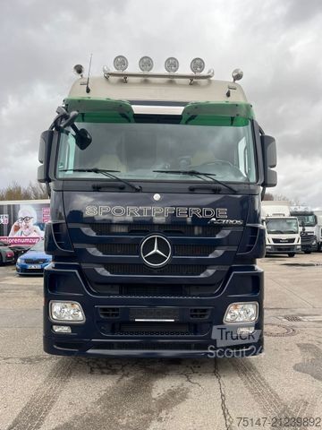 Cattle truck MERCEDES-BENZ 2541 L 6x2 Actros 4 Pferde 2 Wohnungen Popout JL