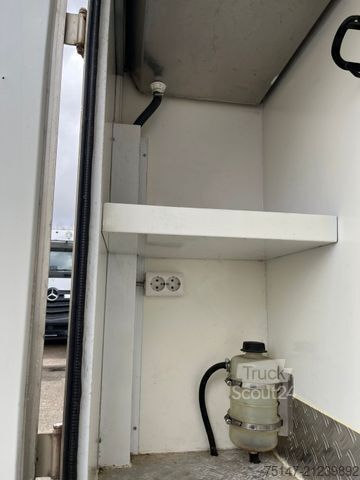 Cattle truck MERCEDES-BENZ 2541 L 6x2 Actros 4 Pferde 2 Wohnungen Popout JL