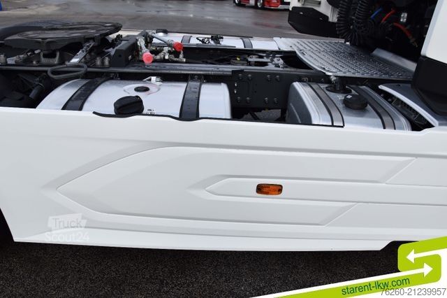 Standard tractor unit DAF XG 530 Intarder Standklima ACC Hydraulik