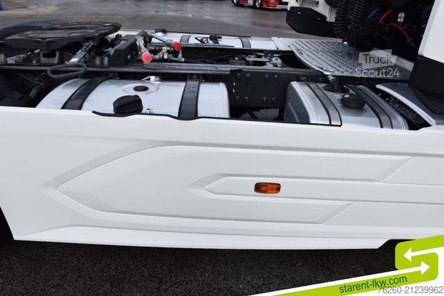 Standard tractor unit DAF XG 530 Intarder Standklima ACC Hydraulik