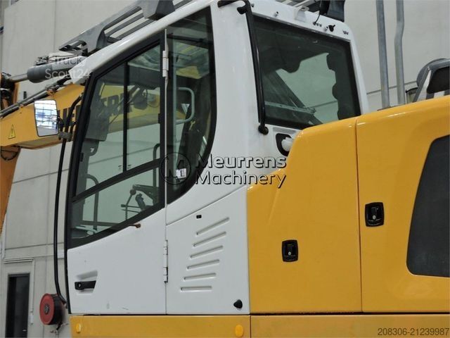 Mobiele graafmachine LIEBHERR A920