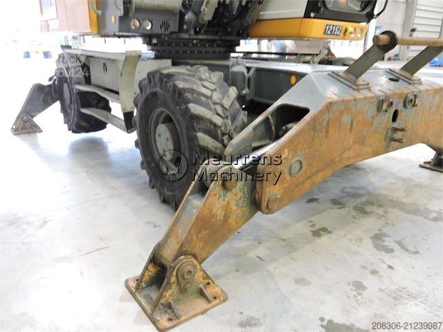 Mobiele graafmachine LIEBHERR A920