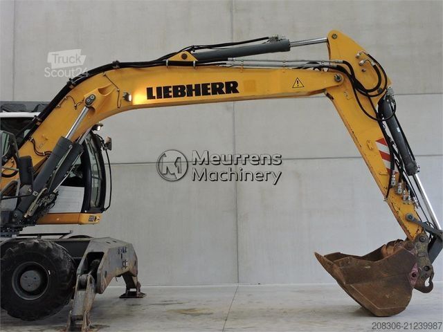 Mobiele graafmachine LIEBHERR A920
