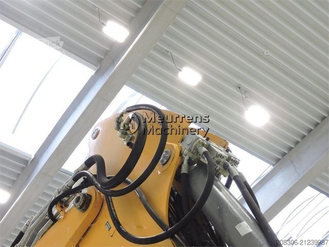 Mobiele graafmachine LIEBHERR A920