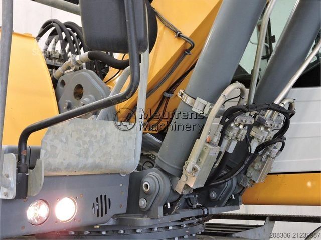 Mobiele graafmachine LIEBHERR A920