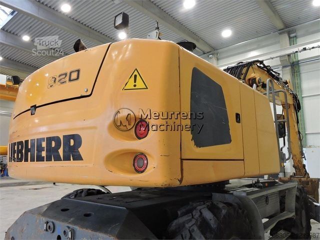 Mobiele graafmachine LIEBHERR A920