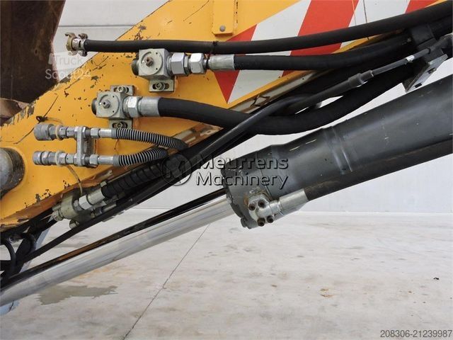 Mobiele graafmachine LIEBHERR A920