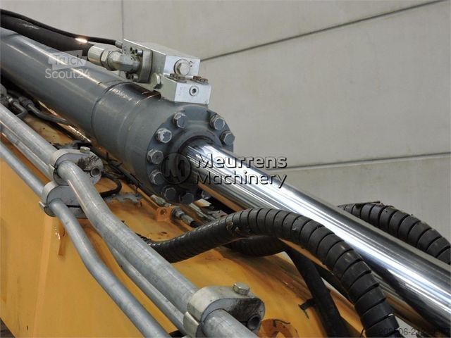 Mobiele graafmachine LIEBHERR A920