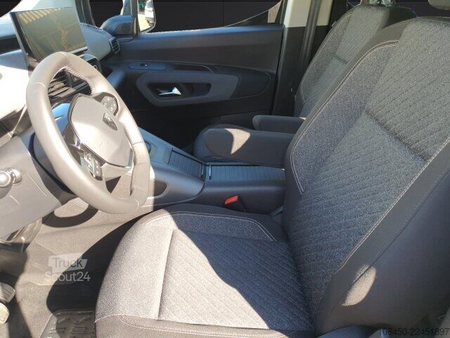 Minibus Peugeot Rifter Allure 100 +180°Kamera+Keyless+FSH+SHZ+
