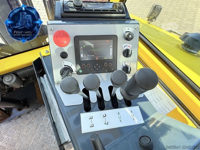 Stivuitor cu patru direcții Combilift CB4000 DIESEL TRIPLEX 5200 FULL CABIN