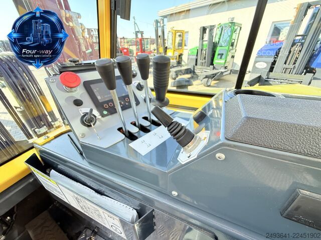 Stivuitor cu patru direcții Combilift CB4000 DIESEL TRIPLEX 5200 FULL CABIN