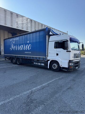 Ladbil med lad MAN TGA 26.350