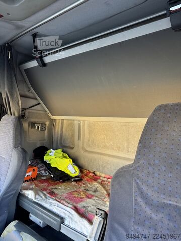 Ladbil med lad MAN TGA 26.350