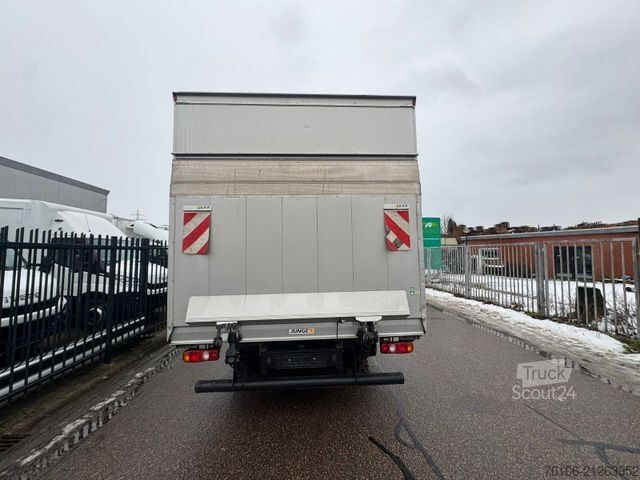 Furgoneta caja FUSO Canter 7C18 Koffer mit Ladebordwand *Klima*