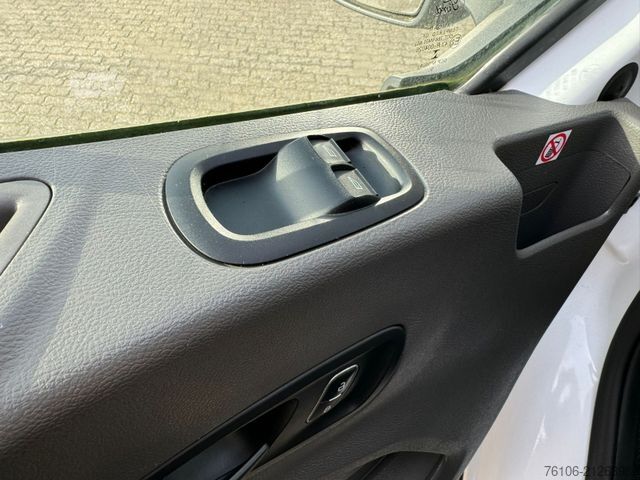 Kombi z visokim stropom FORD Transit 470 L4 H3 Zwillingsbereifung