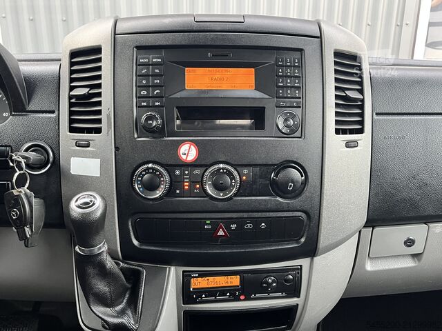 Platformwagen met kraan Mercedes-Benz Sprinter 513 CDI 366 Hiab Laadkraan 018T Trekha...