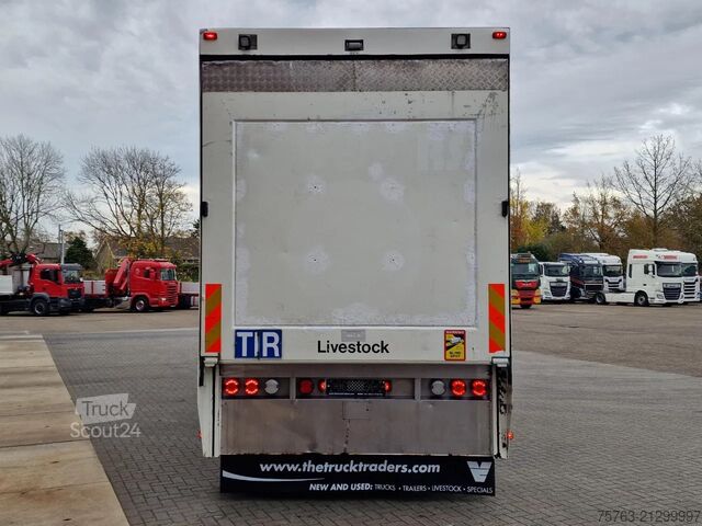 Transporte de ganado DAF XF 440 SuperSpaceCab 6x2*4 - 2 deck Closed Live...