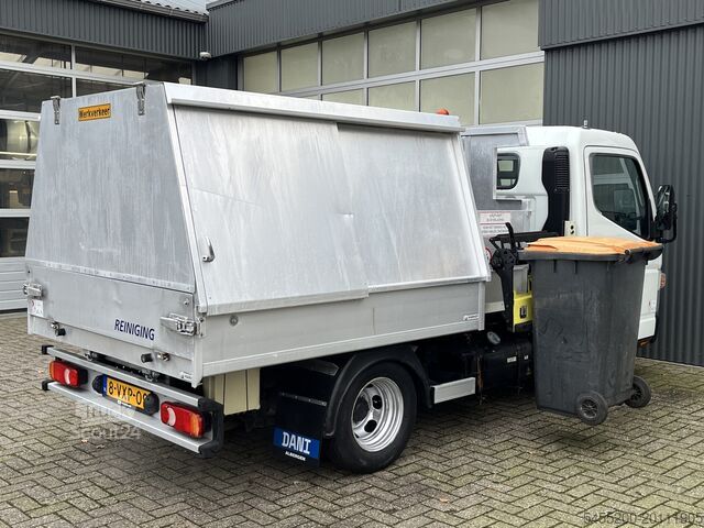 Veículo de recolha de resíduos Mitsubishi Canter 3S13 3.0 Automaat Veegvuilkipper zijlade...