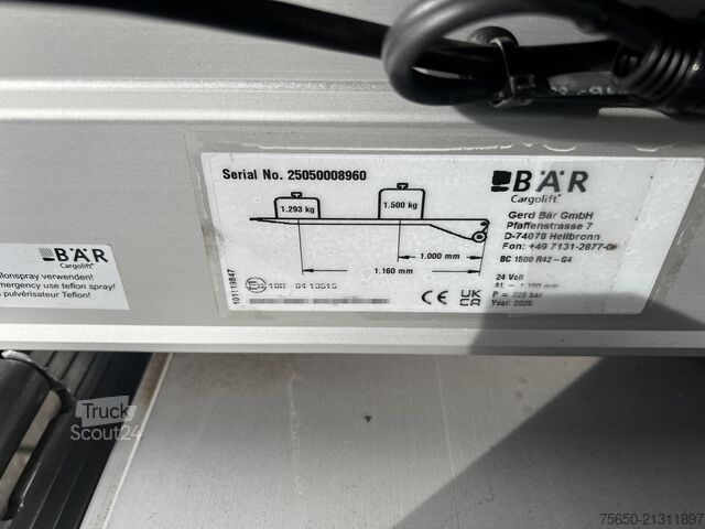 Priklopnik z menjalnim šasijem Möslein BDF  Tandem- BDF- Wechselanhänger mit Ladebordwand