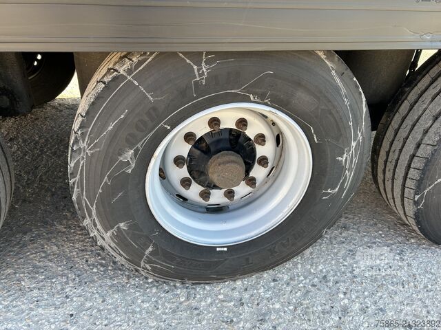 Trasporto refrigerato/congelato SOR Iberica SP71 / Carrier Vector 1850 / Frigo Box / Loadli...