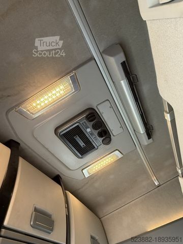 Tracteur routier standard RENAULT T480 Highsleeper*ALCOA*2-Kreis-Hyraulik*LEDER!