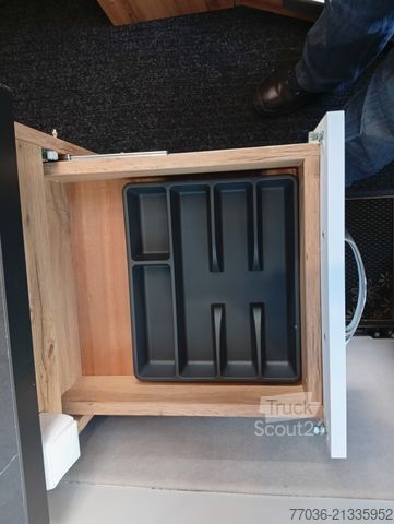 Avtodom FIAT 2,3 L,130 PS,neuer Schreinerausbau,