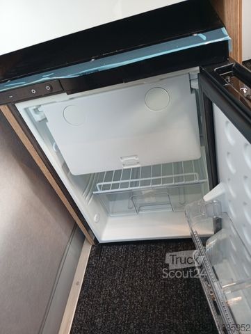 Avtodom FIAT 2,3 L,130 PS,neuer Schreinerausbau,