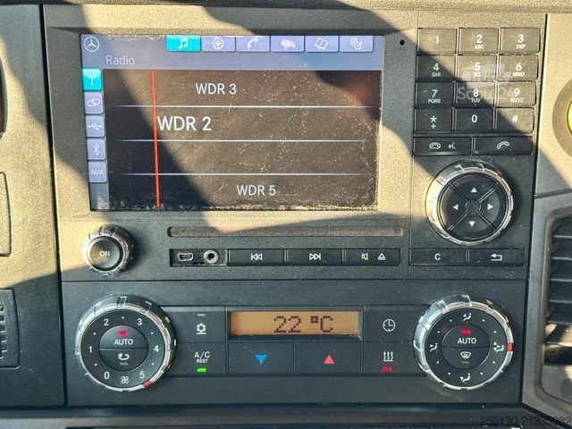 Kamyon şasisi MERCEDES-BENZ Actros 2551 6x2 LL Lenk/Lift  Retarder