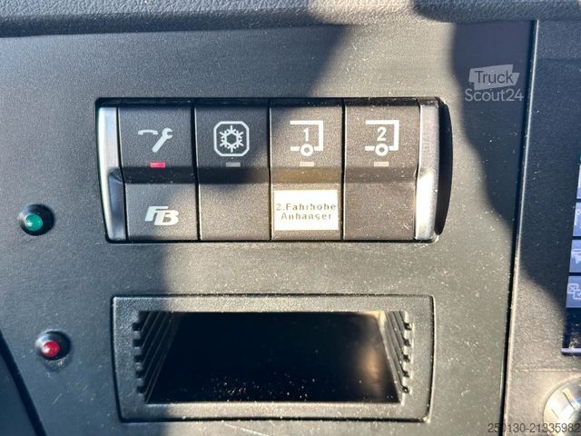 Kamyon şasisi MERCEDES-BENZ Actros 2551 6x2 LL Lenk/Lift  Retarder