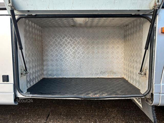 Camion pour bétail SCANIA R380 6x2 LL 7 Pferde + Bad/ TV/ WC/ Küche