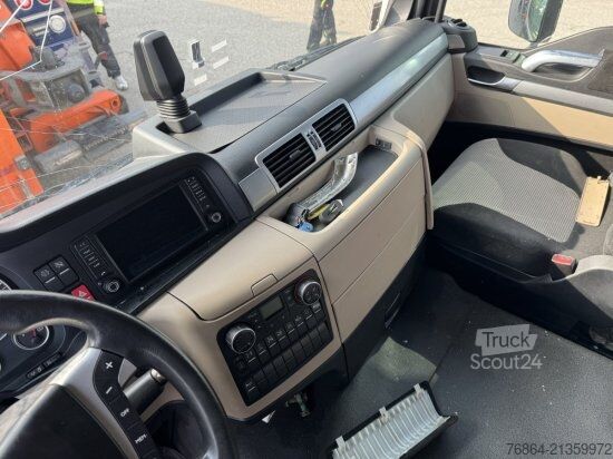 Samochód ciężarowy z plandeką typu platforma MAN TGM 15.290 PRITSCHE PLANE