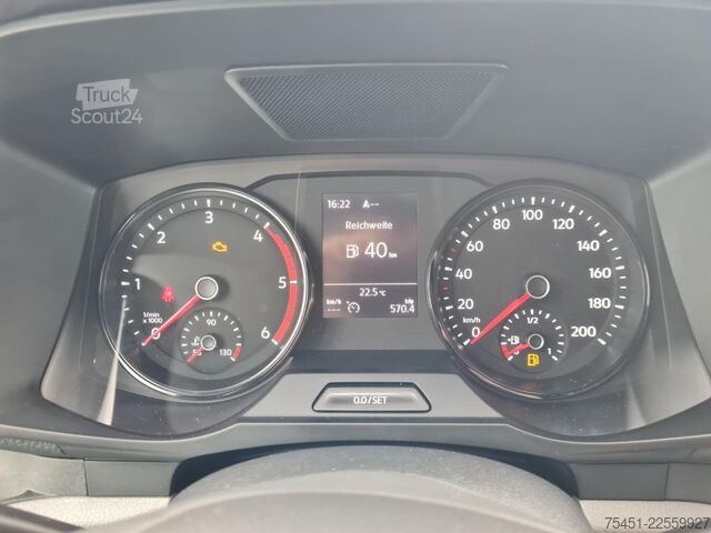 Furgão fechado VW Crafter 35 Koffer LR KAMERA NAVI TEMPOMAT 2x