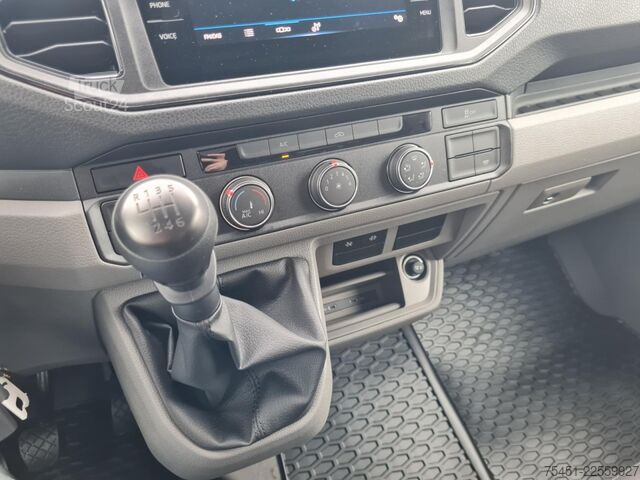 Furgão fechado VW Crafter 35 Koffer LR KAMERA NAVI TEMPOMAT 2x