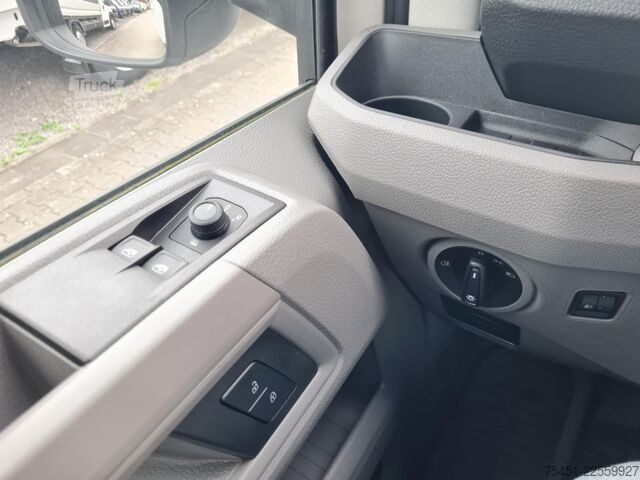 Furgão fechado VW Crafter 35 Koffer LR KAMERA NAVI TEMPOMAT 2x