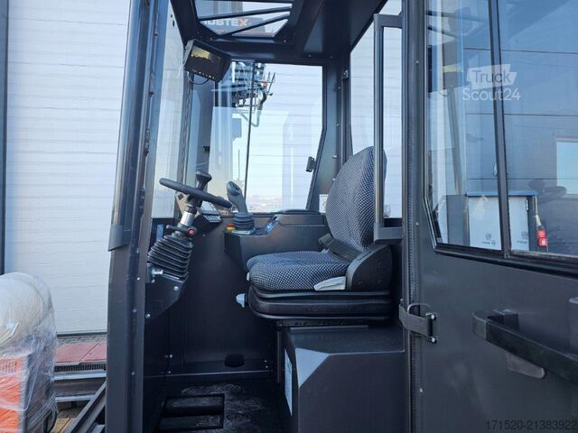 Carrello elevatore a 4 direzioni Hubtex PHOENIX MQ45 - TRIPLEX