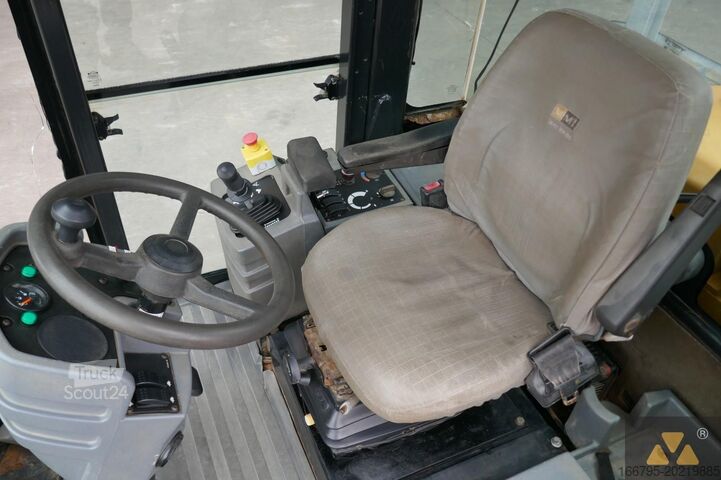 Enkele wals Caterpillar CP76