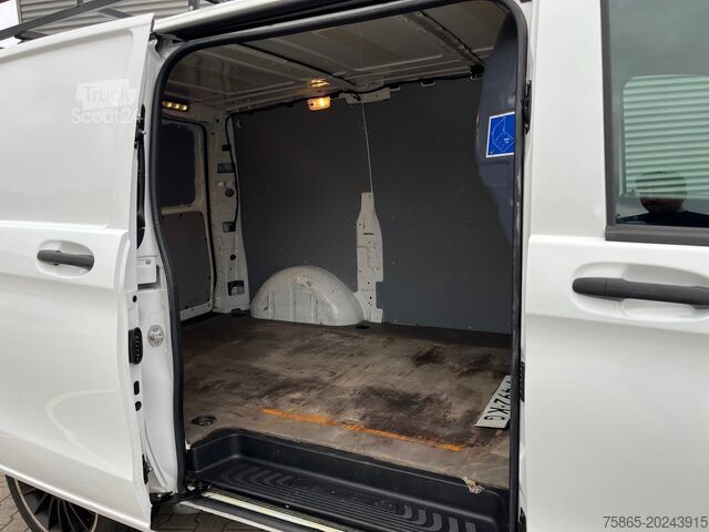 Fourgonnette Mercedes-Benz Vito 111 CDI Lang / Business Professional Plus ...