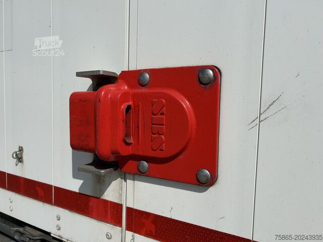 Kuffert Schmitz Cargobull SCB S3B / Box Trailer / BPW Drum / NL Trailer