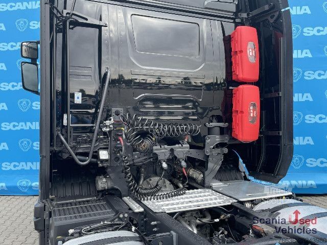 Volume trekker Scania R 460 A4x2EB RETARDER P-AIRCO MEGA VOLUME