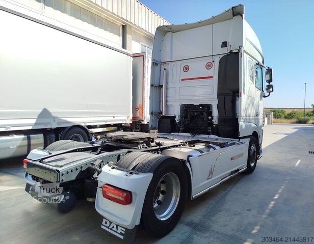 стандартен влекач DAF XF 530 SSC Full optional