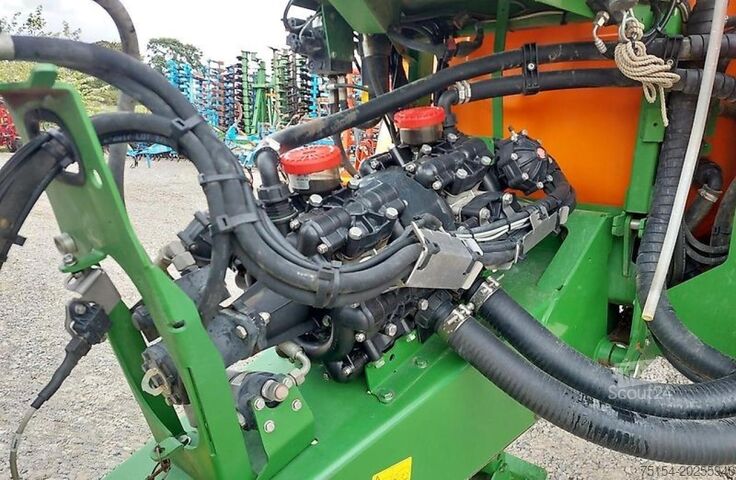 Pulverizator de pesticide Amazone UX 5200 - 28m med Ama-Select