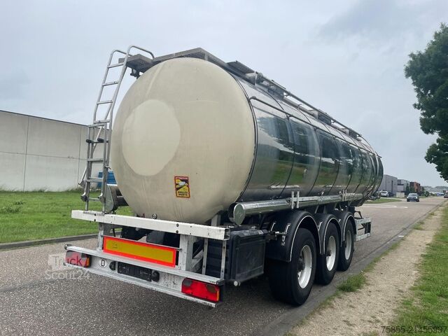 Rezervoar Feldbinder TSA 31.3-3 Chemie ADR FL-AT / 31.000 L / 3 Kamm...