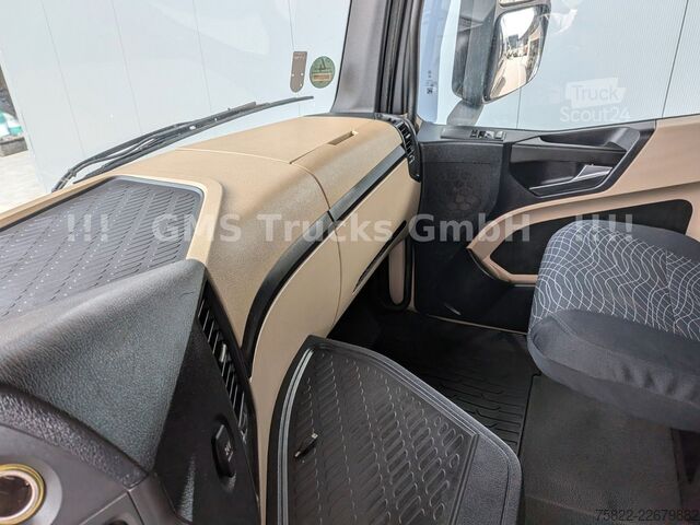Véhicule tracteur volume MERCEDES-BENZ Actros 1848 / Mega / Ret / Park Cool / German