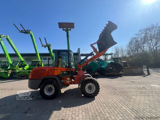 Cargadora sobre neumáticos Terex TL 80