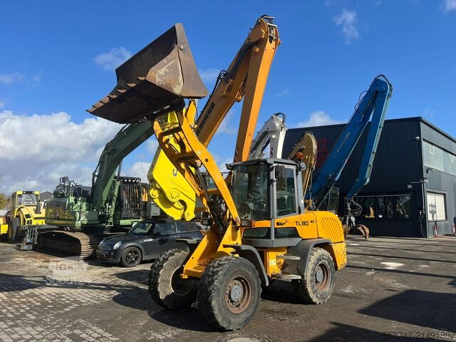 Cargadora sobre neumáticos Terex TL 80