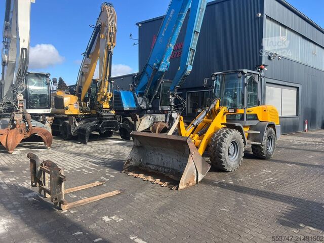 Cargadora sobre neumáticos Terex TL 80