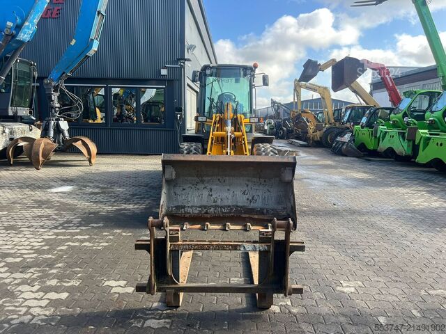 Cargadora sobre neumáticos Terex TL 80